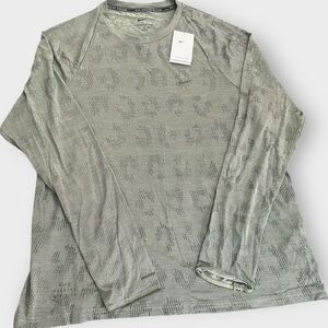 Nike Running Division Therma-FIT ADV Long-Sleeve Running Top size Large New